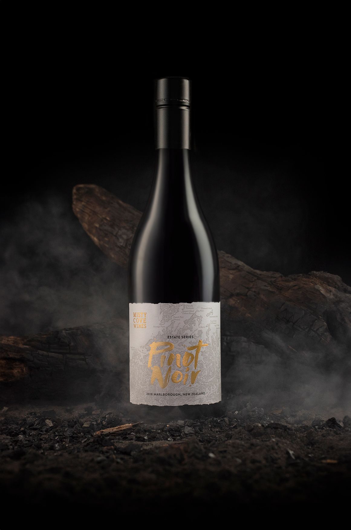 pinot noir bottle